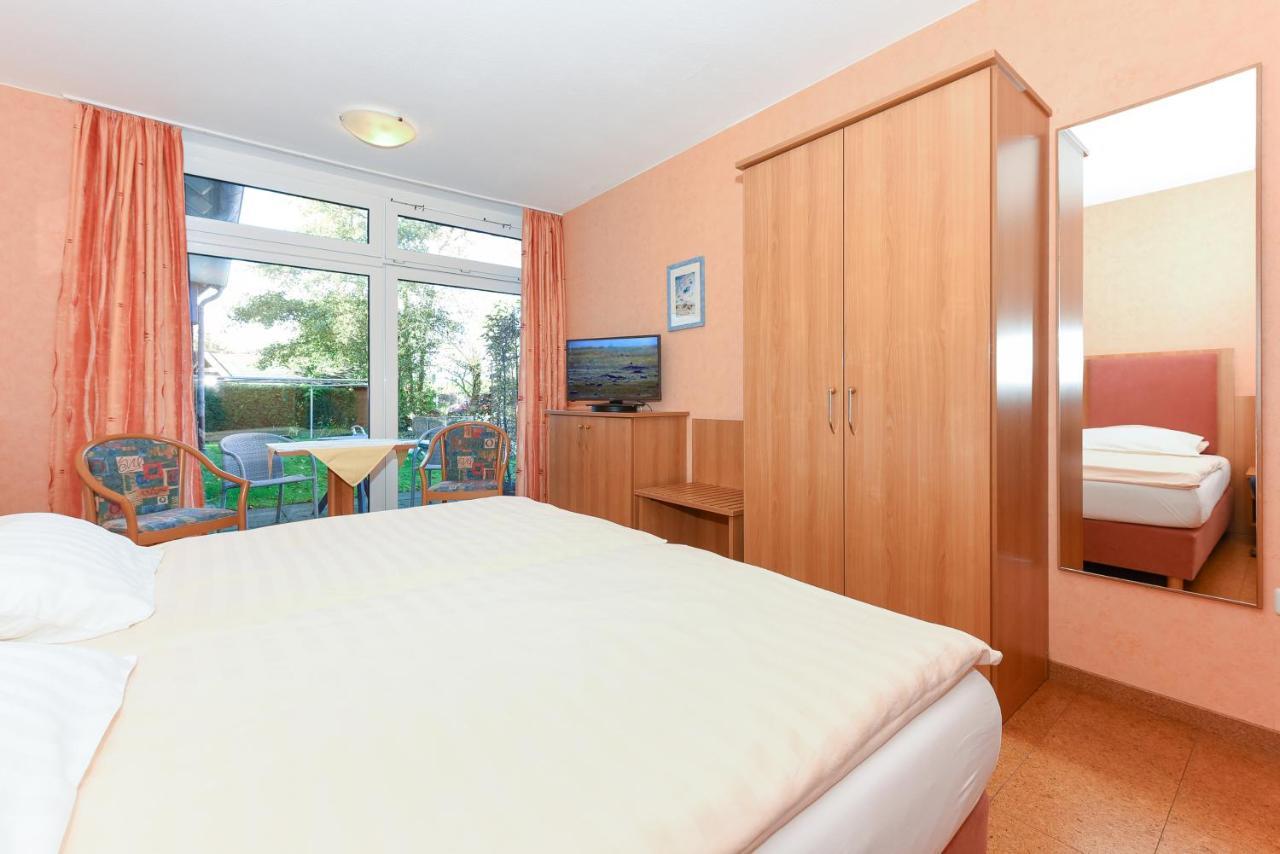 Hotel-Pension Altes Siel Bensersiel Exterior photo