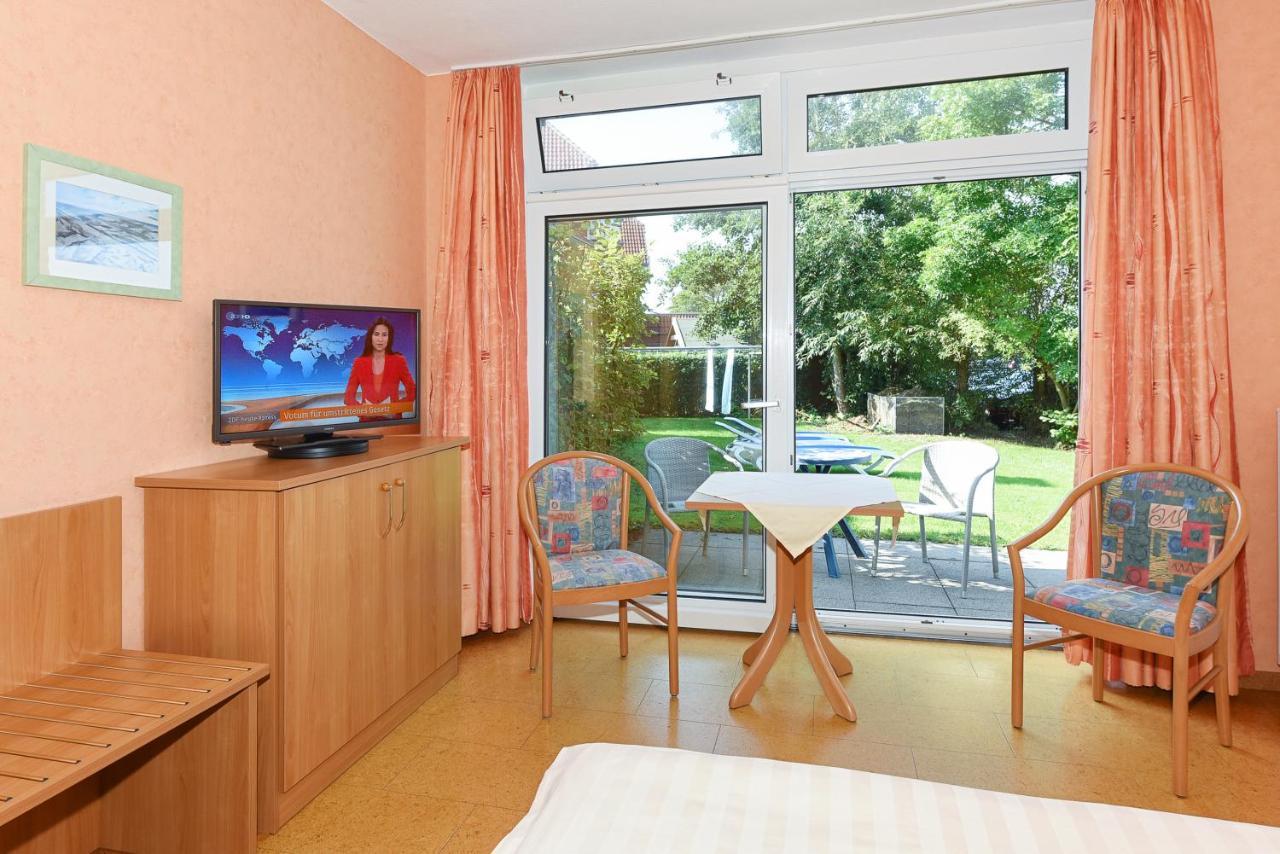 Hotel-Pension Altes Siel Bensersiel Exterior photo