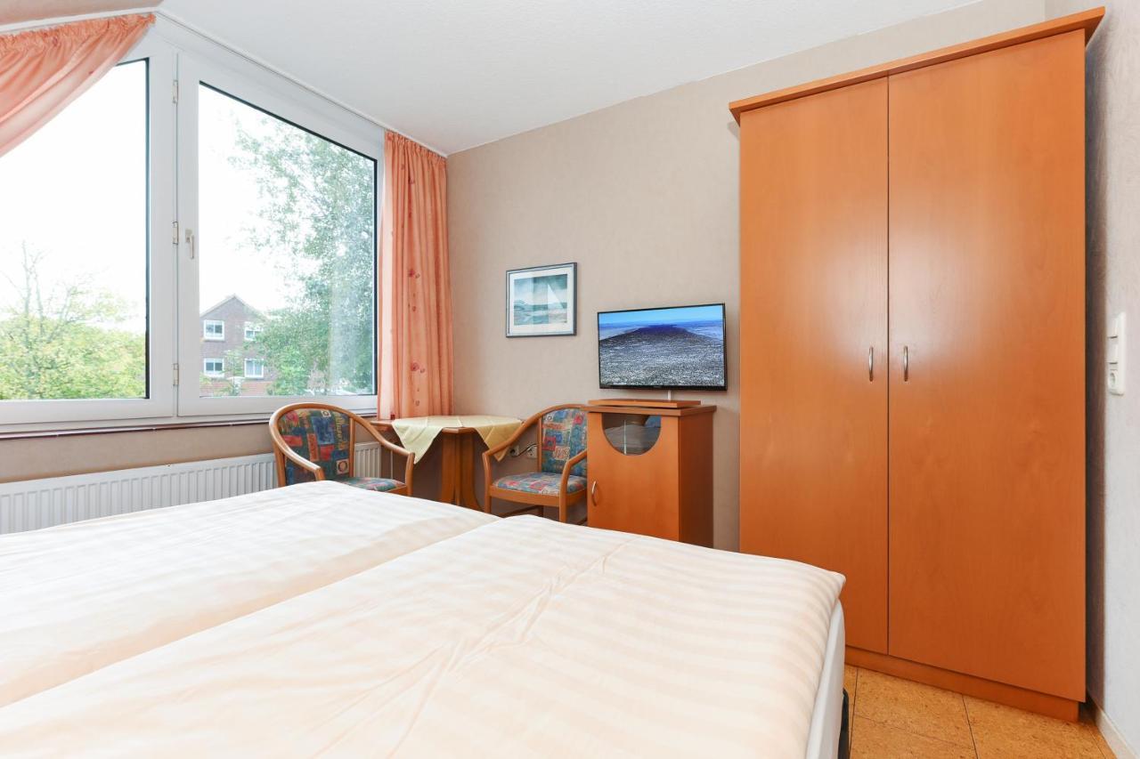 Hotel-Pension Altes Siel Bensersiel Exterior photo